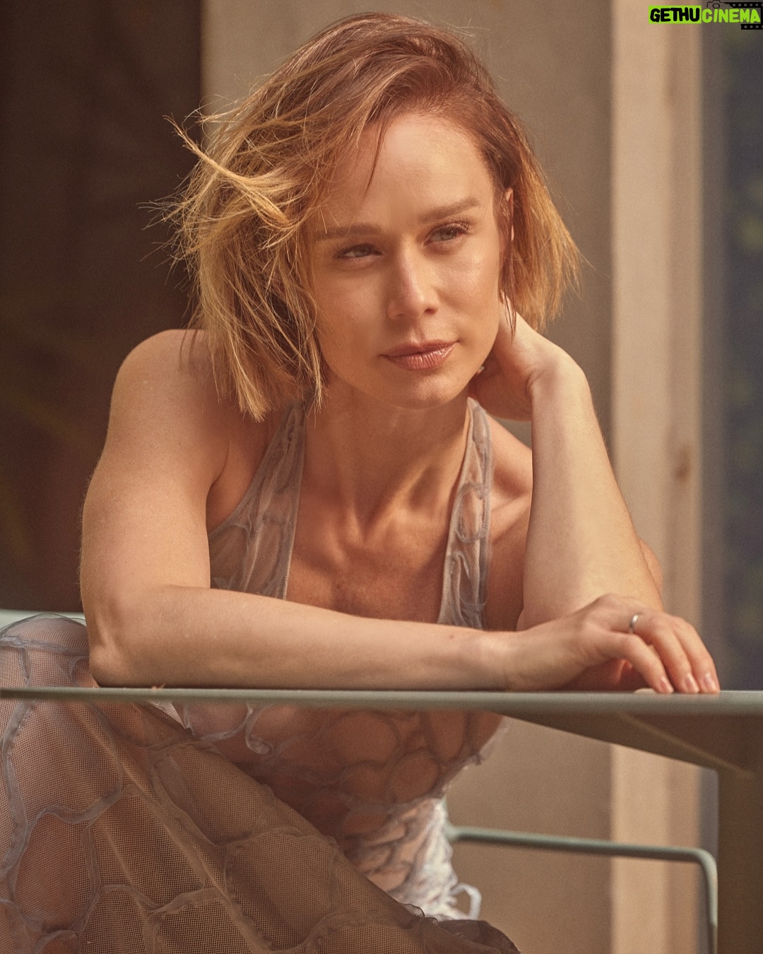 Mariana Ximenes - 3 Likes - Dia de brisa na cidade da garoa!
#SP by @vdaguano & @charlesgran