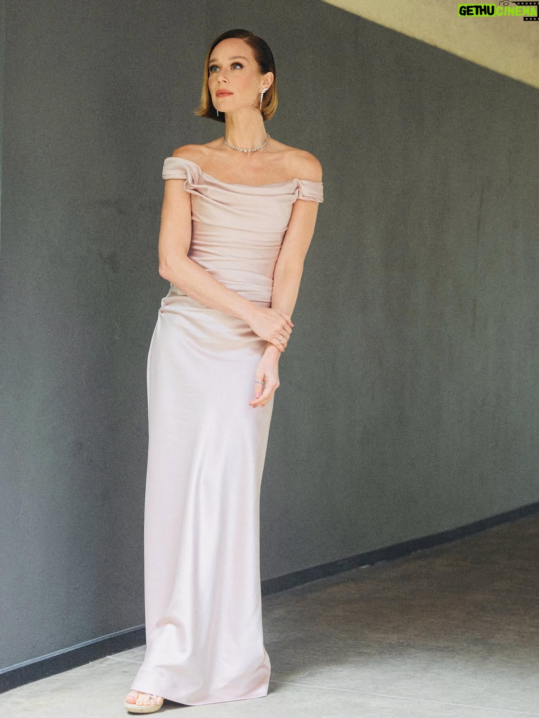 Mariana Ximenes - 3 Likes - De ontem, para celebrar o amor de @isisvalverde & @marcusbuaiz. š¤
Foto: @vdaguano
Beleza: @melfreese
Look: @giorgiaviolacom @elioaboufayssal @dione_occhipinti
Joias: @ara_vartanian