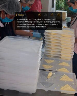 Marianna Burelli Instagram - ¿Quién dijo que sería fácil? Nadie.
¿Quién dijo que lo lograríamos? NOSOTRAS.

AMAI nació de un sueño, de muchas pruebas, de incontables aprendizajes y, sobre todo, de una pasión inmensa por crear productos que realmente hicieran la diferencia. Desde las primeras pruebas hasta el día de hoy, cada fórmula, cada aroma y cada detalle han sido pensados con amor y dedicación.

No ha sido un camino sencillo, pero sí uno lleno de satisfacciones. Porque cuando crees en lo que haces y trabajas con el corazón, no hay obstáculo que pueda detenerte.✨

Gracias por ser parte de esta historia. #Amai #ConAmorYEsencia