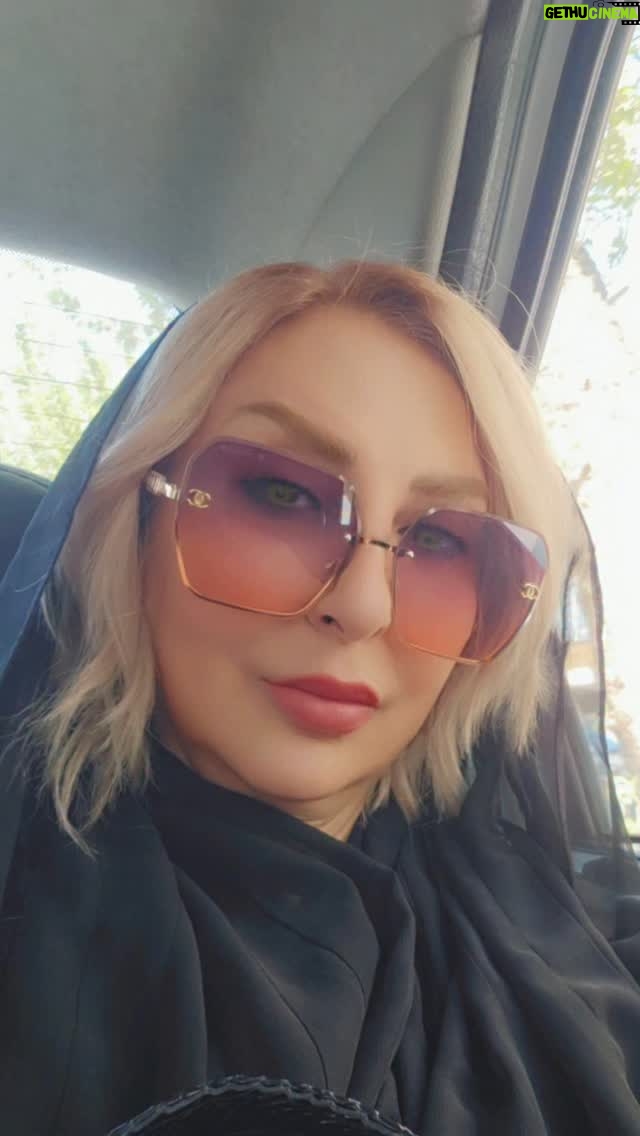 Marjaneh Golchin - 22.5K Likes - 🕯🕯🕯🕯🕯🕯🕯🕯
زندگی میگن برای زنده هاست
اما خدایا
بس که ما دنبال زندگی دویدیم بریدیم که
#بیژن_سمندر
هموطنان عزیز و خون گرمم تسلیت من رو بپذیرید🖤🕯🥹
#بندرعباسیها #خسته #روزهای_سخت #غم #تمومی_نداره #خدایا #مارو_فراموش_کردی#داغ #عزیزان #دیگه_بسه #مرجانه_دلدار_گلچین #مرجانه_گلچین #مرجانه #مرجان