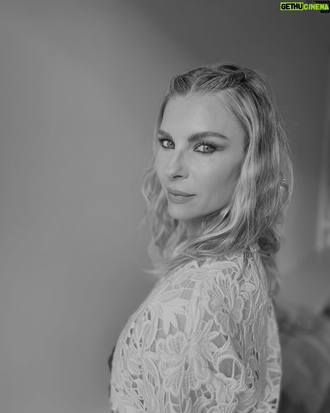 Martina Colombari - 9.3K Likes - Fare il trasloco mentre sei in tournée ✅