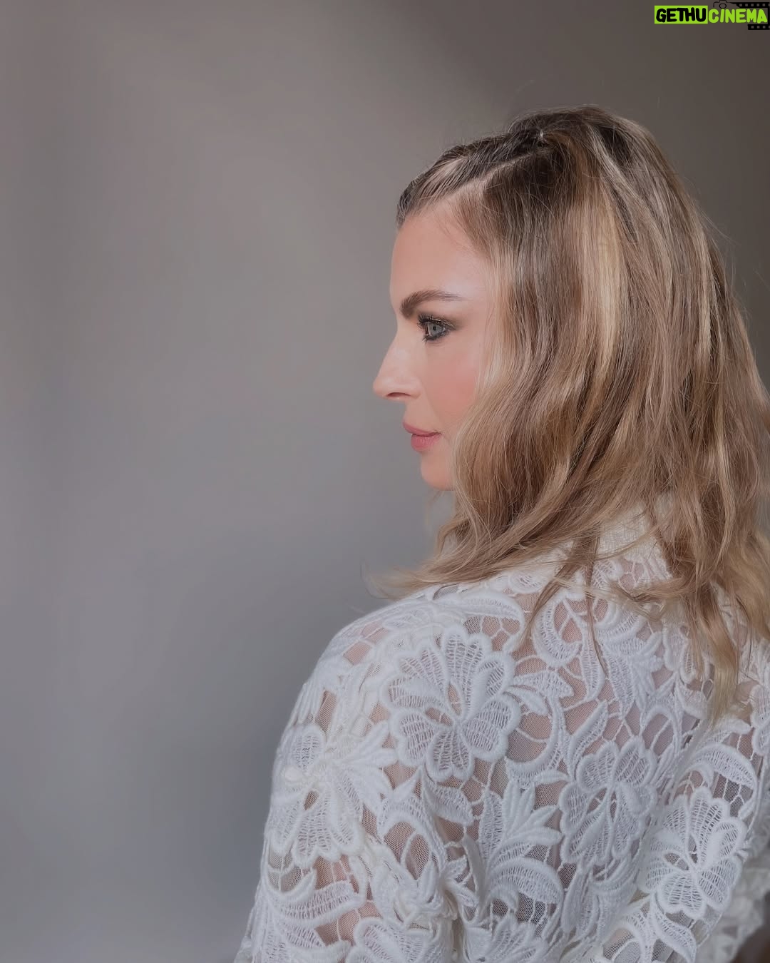Martina Colombari - 9.3K Likes - Fare il trasloco mentre sei in tournée ✅