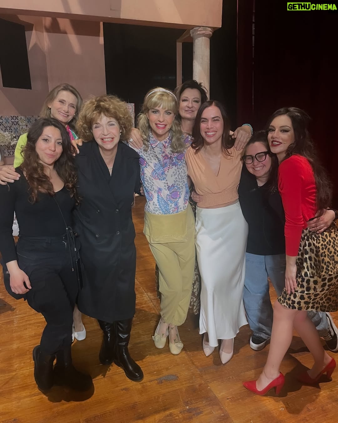 Martina Colombari - 1.4K Likes - VI AMO TUTTE !!!
🌸”Fiori d’acciaio”🌸
@anna_galiena
@stefaniamicheli
@alessandralydiaferrara
@floracontrafatto
@lagabrisilvestri
Regia @massimilianovado
Produzione @virginyisolatrovata