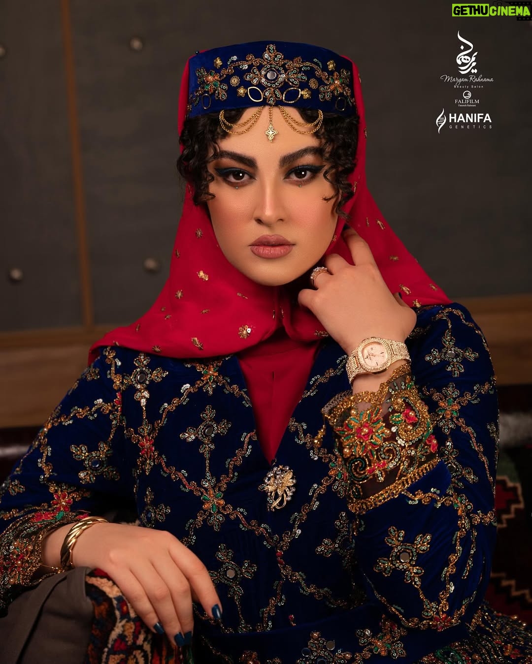 Maryam Momen - 68.2K Likes - پشت این پنجره جز هیچ بزرگ هیچی نیست
.
.
.
از همه عزیزانی که زحمت کشیدنتشکر میکنم وارزوی بهترین ها دارم براشون امیدوارم بیش از پیش بدرخشند❤️