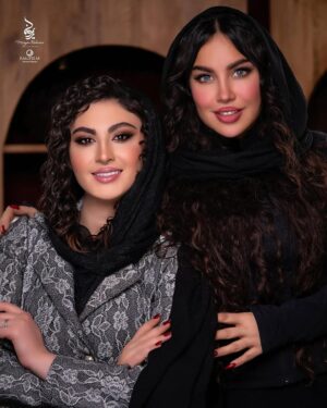 Maryam Momen Instagram - یا رب ز جهان لطف تو کافیست مرا🤍

.

.

.

Makeup : @maryamrahnama__