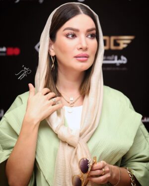 Matin Sotudeh Instagram - اکران مردمی فیلم سینمایی پسر انسان
Stylist: @golden_needle_