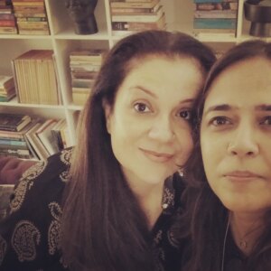 Mehreen Jabbar Instagram - @soniarehmanq Need you back on the screen :) Dearest friend and a superb actor ❤️❤️ . Unfortunately Pehchaan the first serial we did for HUM TV in New York is not on YouTube but Doraha with a semi decent print is still there. 20 years of friendship and so many collaborations  xx