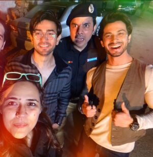 Mehreen Jabbar Instagram - #Hashtag last episode aired today. This was such a fun 4 ep series we shot a couple of years ago with a wonderful ensemble of actors and crew and such an engaging script by @shah_yasir1. I don’t know if TV channels will continue to invest in limited series but I really hope they do!!
