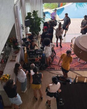 Mel Maia Instagram - pessoas apaixonadas pelo que fazem. assim fica fácil! 🤍