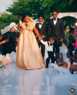 Mercy Aigbe Instagram - Some JPEG from #JP2025

Spot my whole heart @michelleio__ & @olajuwon.gentry 😍😍😍😍

@tolubally my baby is growing so big! Well done mummy ❤️❤️❤️❤️❤️