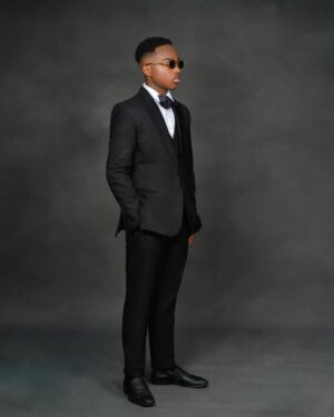 Mercy Aigbe Instagram - Best Dressed Male @olajuwon.gentry at #JP2025 😍

Steeze 💯 

Composure 💯

Styled by Mummy of course! 😁😂