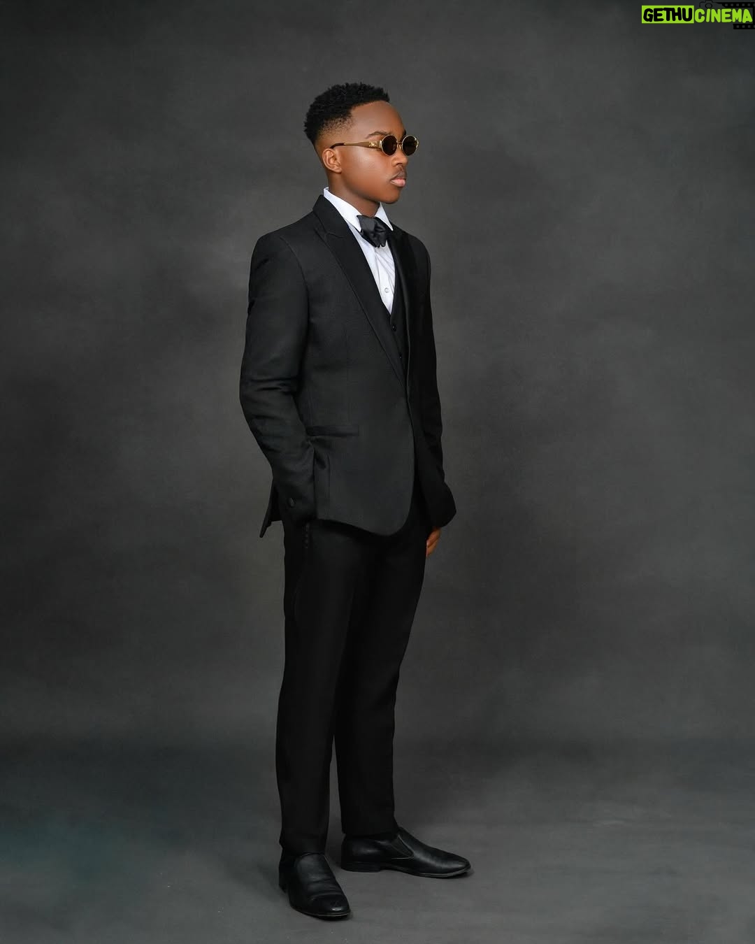 Mercy Aigbe - 114.1K Likes - Best Dressed Male @olajuwon.gentry at #JP2025 😍
Steeze 💯
Composure 💯
Styled by Mummy of course! 😁😂