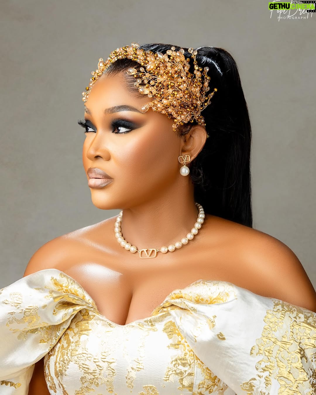 Mercy Aigbe - 138.4K Likes - Out celebrating an amazing Mum, Iya Iyawo herself @iyaboojofespris 💃💃
Purse @mag_divas ❤️
Head Piece @ambassadors50 ❤️
As a mother it’s such an incredible feeling when you are alive to witness the success of your children..
To all mothers gbogbo ishe awon omo wa ni daada, ase Oju wa 🙏🏻🙏🏻🙏🏻🙏🏻
#oreiyaiyawo #mothersnight #JP2025