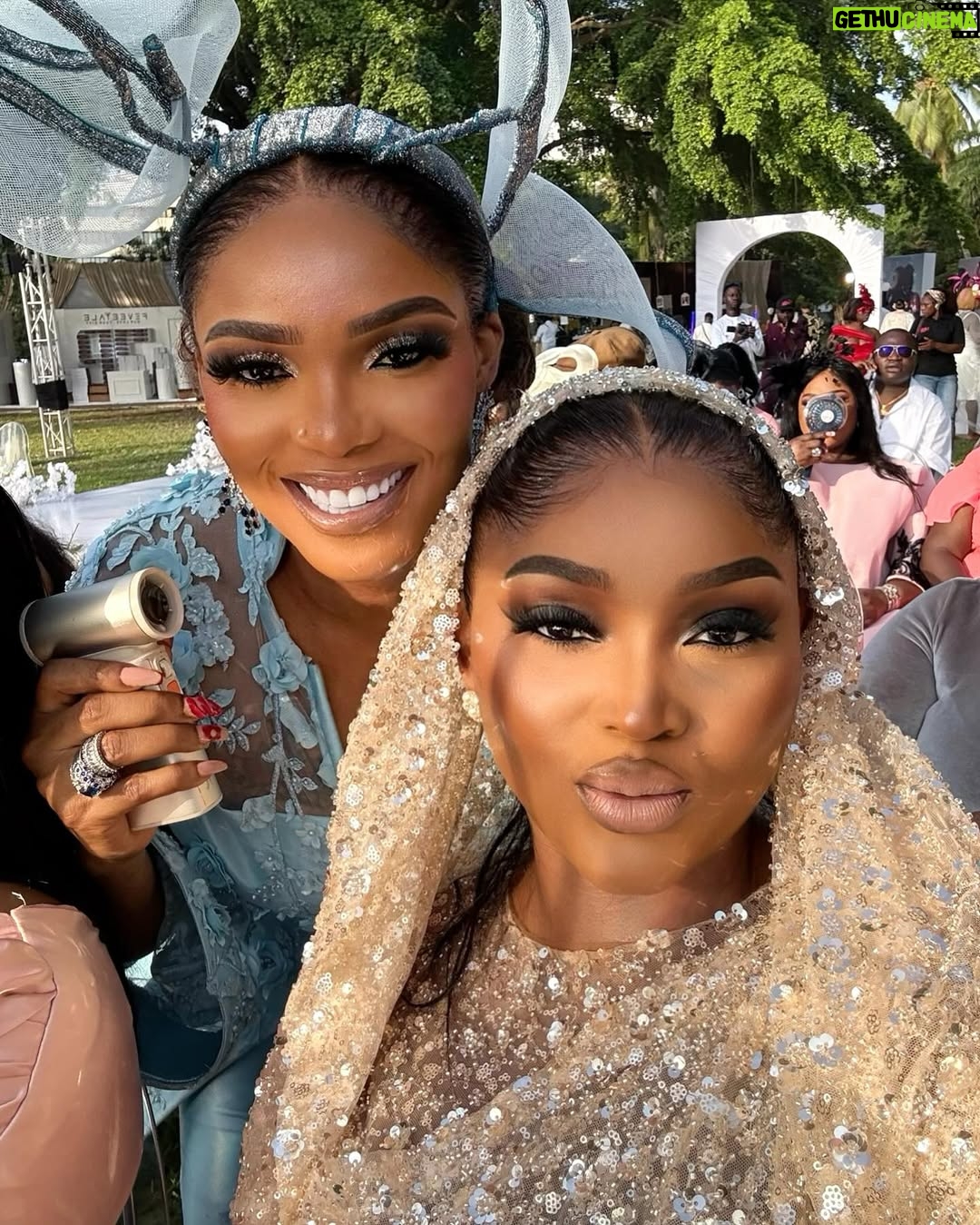 Mercy Aigbe - 225.3K Likes - Wedding Guests 😍❤️
HAPPY EASTER MONDAY EVERYONE!!!
Which Slide is your fav? 😁
White wedding fabric sourced by @shantiz_asoebi_n_event
#JP2025