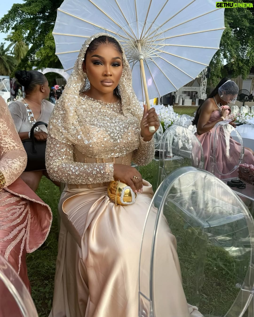 Mercy Aigbe - 225.3K Likes - Wedding Guests 😍❤️
HAPPY EASTER MONDAY EVERYONE!!!
Which Slide is your fav? 😁
White wedding fabric sourced by @shantiz_asoebi_n_event
#JP2025