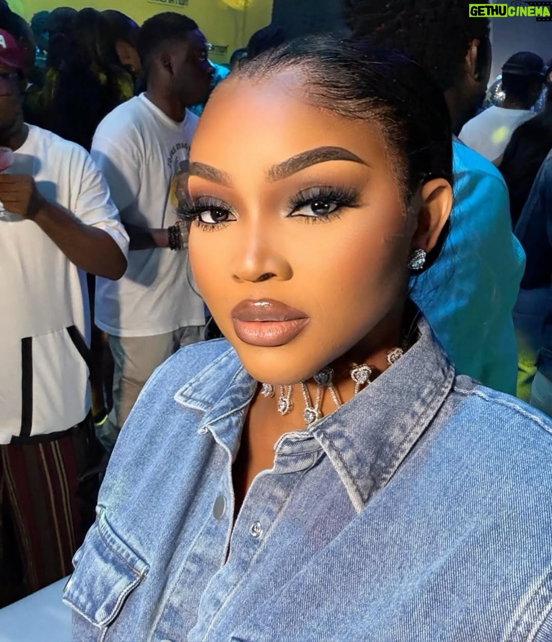 Mercy Aigbe - 142.2K Likes - Tomorrow we go again 😁
First 5 people to guess the color of my outfit tomorrow correctly… outfit, shoes and bag oh!
Wins 20k each!!!!!
#juma2025 Part 7 loading 💃💃💃
