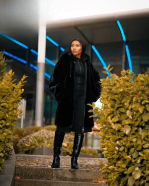 Mercy Eke Instagram - Own your path, embrace the moment, and let the world catch up 😉 

📸 @tearrubbermediaa