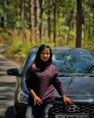 Mersheena Neenu Instagram - “300 km of winding roads, one heart full of courage, and a car that felt like home. My first solo mountain drive — just me, the silence, and the road ahead. It kept me safe, steady, and free.”

#SoloDrive #MountainJourney #RoadTripVibes #FirstTimeFeels #CarCompanion #CourageInMotion #WomenWhoDrive #SafeTravels #FreedomOnWheels #drivetoheal