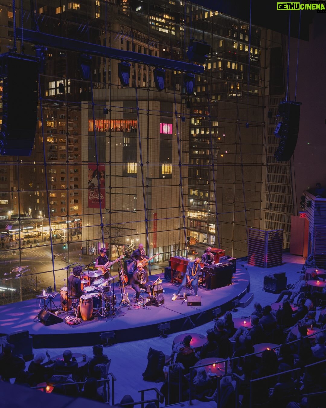 Meshell Ndegeocello - 2.3K Likes - Congratulations to @officialmeshell on her SOLD-OUT American Songbook concert in the Appel Room! 🎶 The evening featured music from her latest GRAMMY-winning album, No More Water—a collaborative tribute to James Baldwin.
📸: @layer_nyc