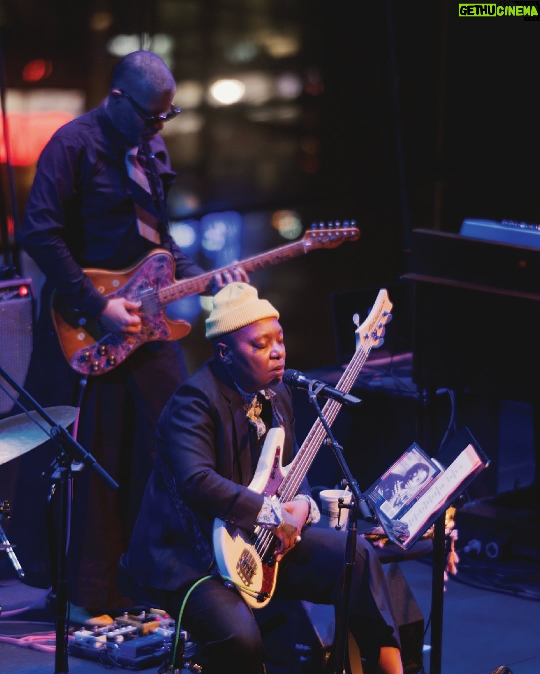 Meshell Ndegeocello - 2.3K Likes - Congratulations to @officialmeshell on her SOLD-OUT American Songbook concert in the Appel Room! 🎶 The evening featured music from her latest GRAMMY-winning album, No More Water—a collaborative tribute to James Baldwin.
📸: @layer_nyc