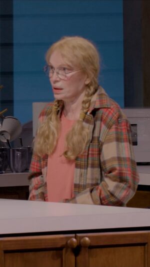 Mia Farrow Instagram - Couldn’t be more proud of my talented hardworking mom @realmiafarrow, who just got a Drama League Award nomination for her work in Jen Silverman’s The Roommate. I saw how hard she worked all last year to create this epic performance, mastering almost 120 pages of nearly ceaseless dialogue that required her to go from airy screwball comedy to profound isolation, brokenness, and yearning. It was just her and the great @pattilupone on stage the whole time, and it was a reminder of the best of what Broadway can be. #broadway #theater #mom