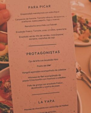 Micaela Riera Instagram - Una vez más MENDOZA 🍷🇦🇷

Gracias @bodegadanterobino por llenarnos de experiencias, risas y cosas ricas.

Sin duda si pasan por Lujan de Cuyo tienen que visitar el restaurante de la bodega @dante.cocinalocal y comer un par de empanadas de carne en mi nombre. 🥲

Un lujo haber compartido con este equipo de gente del bien la #VendimiaDanteRobino

En unos días vuelvo a Mendoza para seguir disfrutándola como se merece. 🍷🏔

Si tenes data, y todavía no me mandaste DM, dejame las coordenadas de lo que no me puedo perder en lujan de cuyo, potrerillos, cacheuta, etc.. ⬇️✉️

Aguante mi país 🇦🇷