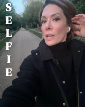 Michelle Collins Instagram - Swipe for the story of a girl who got locked in Hyde Park for 18 minutes. #survivor (posting the amount of selfies I took is actually very vulnerable for me and yes there were more g’night!!)