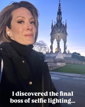 Michelle Collins Instagram - Swipe for the story of a girl who got locked in Hyde Park for 18 minutes. #survivor (posting the amount of selfies I took is actually very vulnerable for me and yes there were more g’night!!)