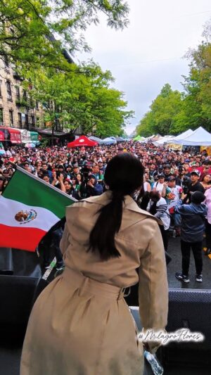 Milagros Flores Instagram - Fue un honor para mi ser parte de esta celebración 🤩🎉 
Feliz 5 de mayo para todos los hermanos Mexicanos en especial para los Poblanos si Dios lo permite nos volveremos a ver que viva México..!
🇲🇽❤️🇭🇳🎊