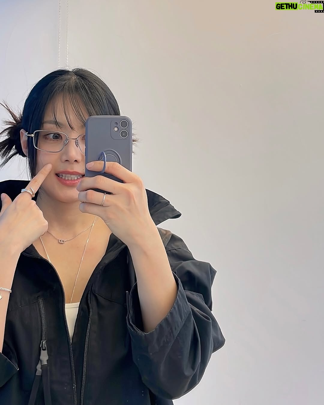Miryo - 1.1K Likes - 며칠 전 #미료의프리스타일 보이는 라디오에서🤓😄
