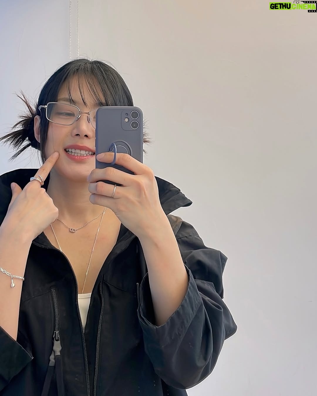 Miryo - 1.1K Likes - 며칠 전 #미료의프리스타일 보이는 라디오에서🤓😄