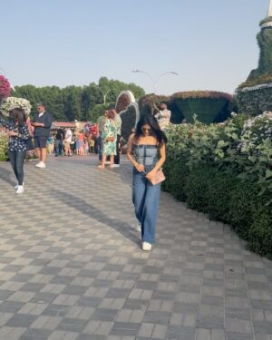Misha Narang Instagram - Where the life begins and love never ends. We call it family❤️

Making memories with my favorite people❤️

#siblings #family #familytime❤️ #dubai #miraclegarden #travel #explore