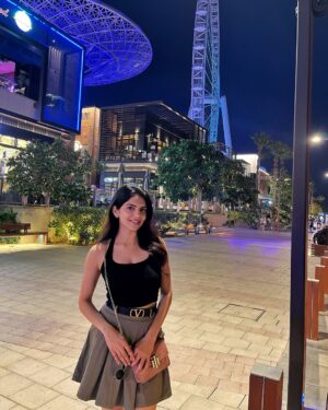 Misha Narang Instagram - Caught feelings….. for this city 🖤

#bluewaters #bluewatersdubai #dubai #travel #explore #mishanarang