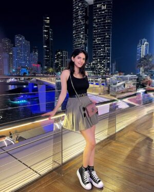 Misha Narang Instagram - Just out here letting the wind style me🖤

#bluewater #bluewatersdubai #windy #explore #dubai #dubaitravel