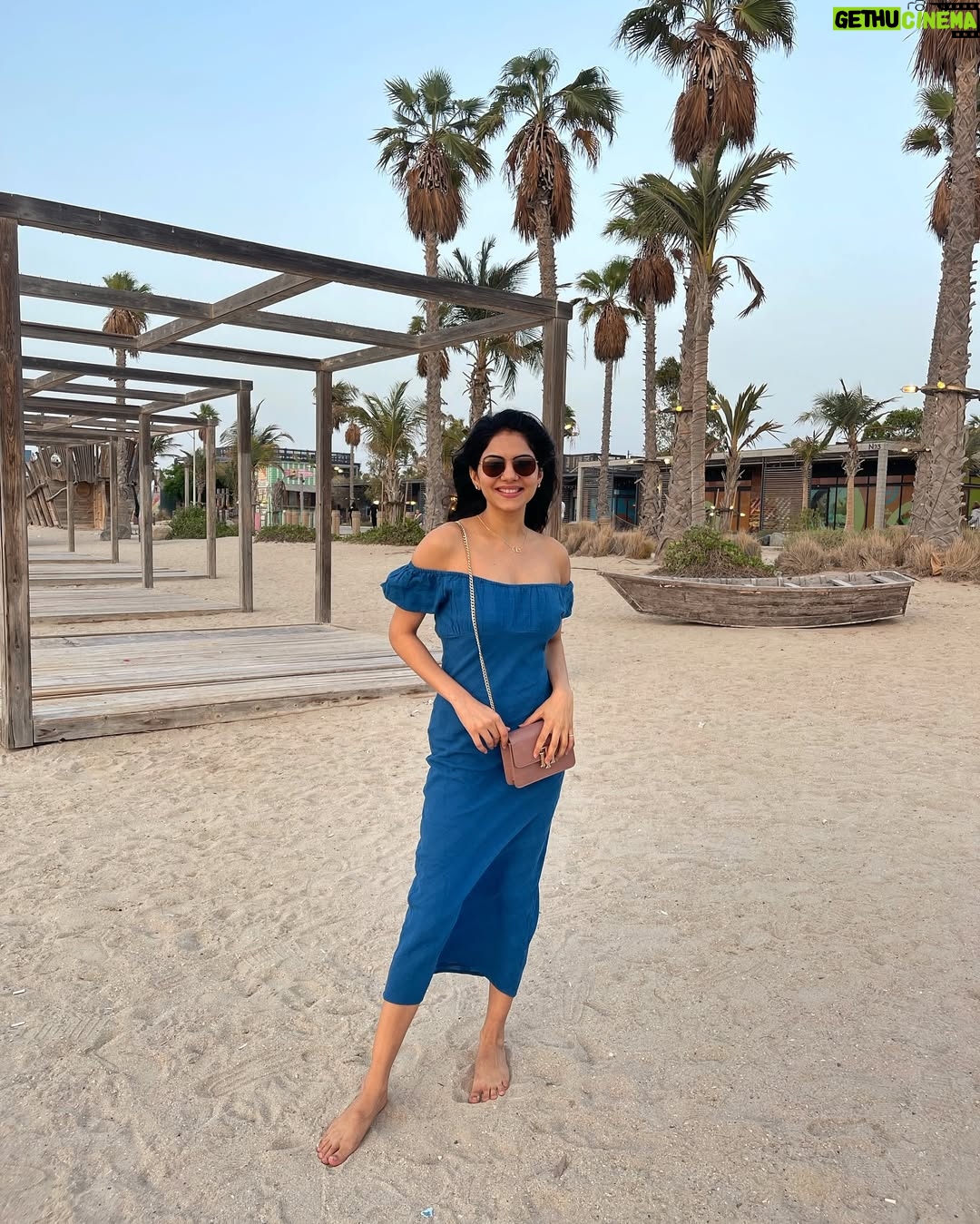 Misha Narang - 6.6K Likes - Where the wind whispers and the vibes are just right🧚🏻♀️
#beach #wind #peace #goodvibes #lamerdubai #dubai #travel #travelgram #explore