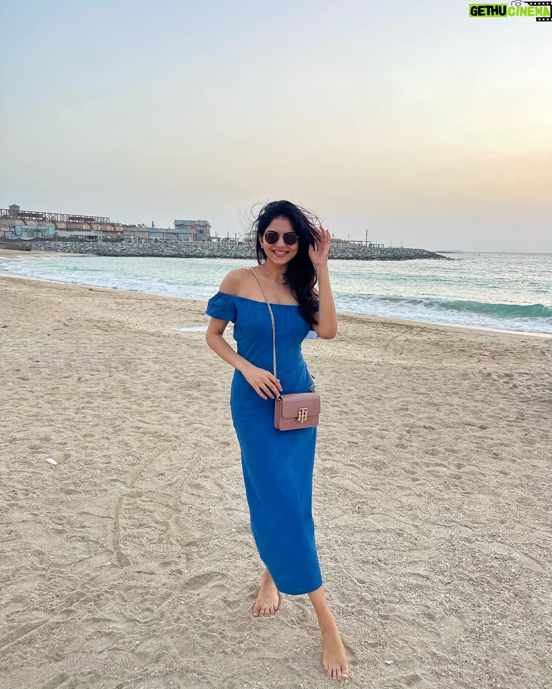 Misha Narang - 6.6K Likes - Where the wind whispers and the vibes are just right🧚🏻♀️
#beach #wind #peace #goodvibes #lamerdubai #dubai #travel #travelgram #explore