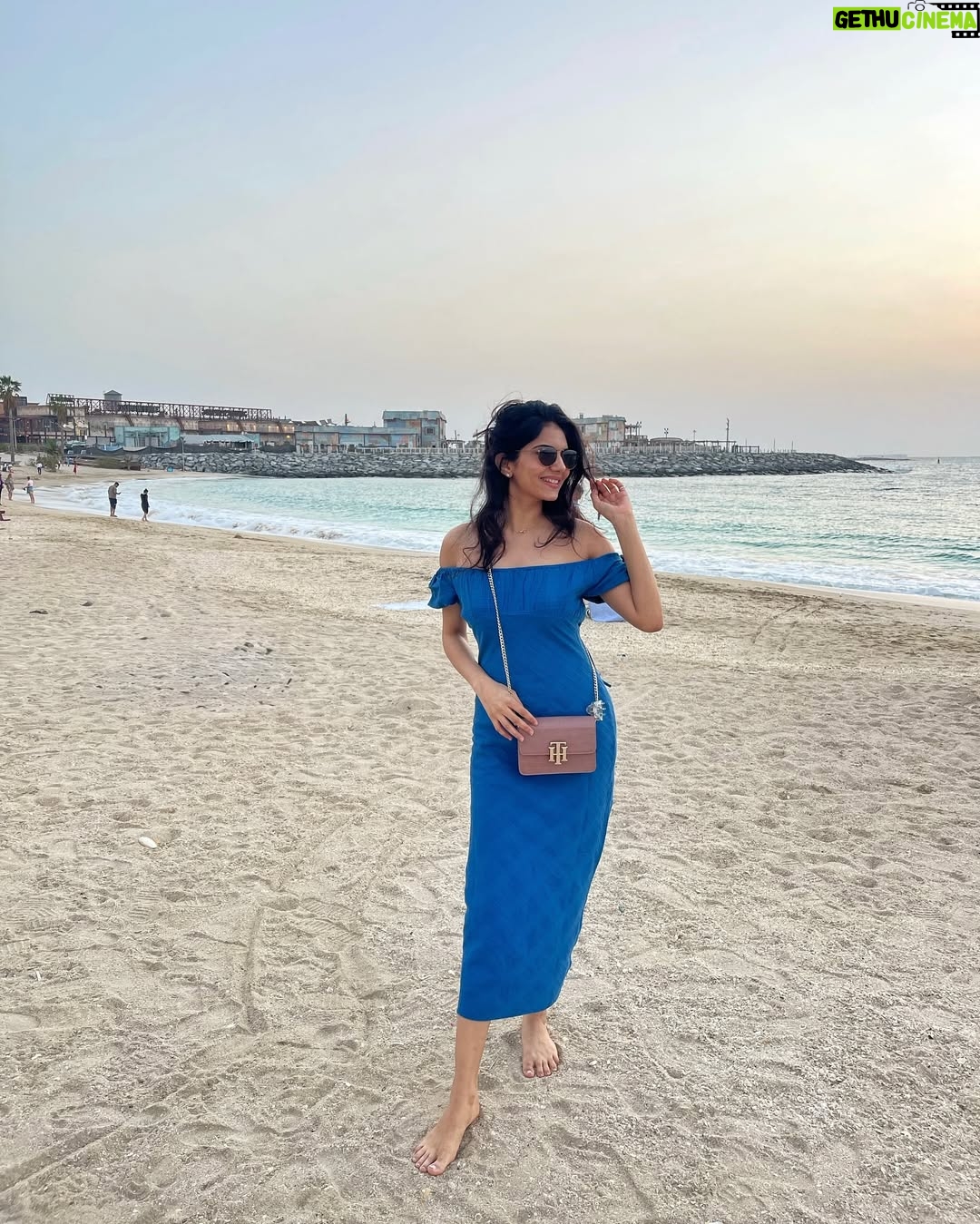 Misha Narang - 6.6K Likes - Where the wind whispers and the vibes are just right🧚🏻♀️
#beach #wind #peace #goodvibes #lamerdubai #dubai #travel #travelgram #explore