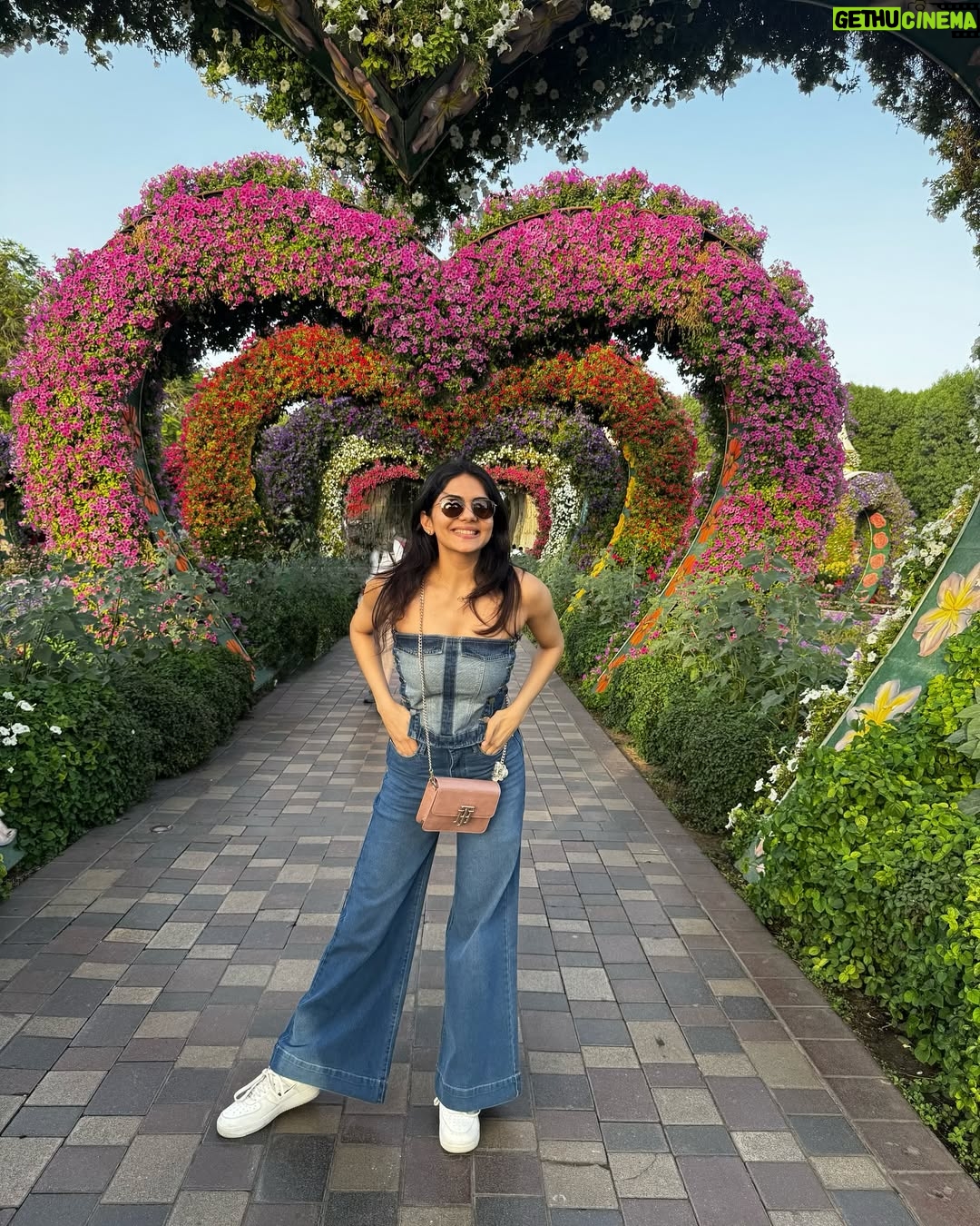 Misha Narang - 12K Likes - Where the life begins and love never ends. We call it family❤️
Making memories with my favorite people❤️
#siblings #family #familytime❤️ #dubai #miraclegarden #travel #explore