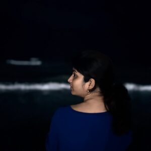 Mithra Kasthurirangan Instagram - Fighting yourself in silence takes a strength no one sees.🙂