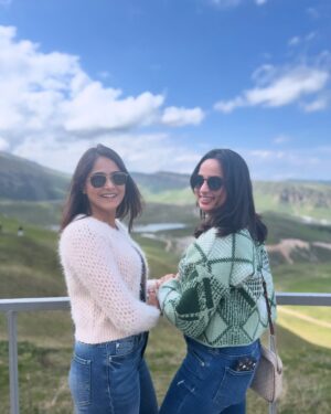Mokshitha Pai Instagram - Less scrolling more exploring 🤩

#nimmamokshithapai #mokshi #travelworld #explore #makememories