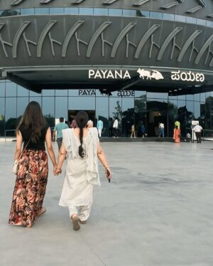 Mokshitha Pai Instagram - Payana car museum ..
The best part is that all of them are taken care, restored, and kept in a priceless way 🤩

#nimmamokshithapai #mokshi #car #museum
