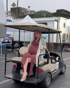 Actress Molly McCook HD Photos and Wallpapers March 2025
