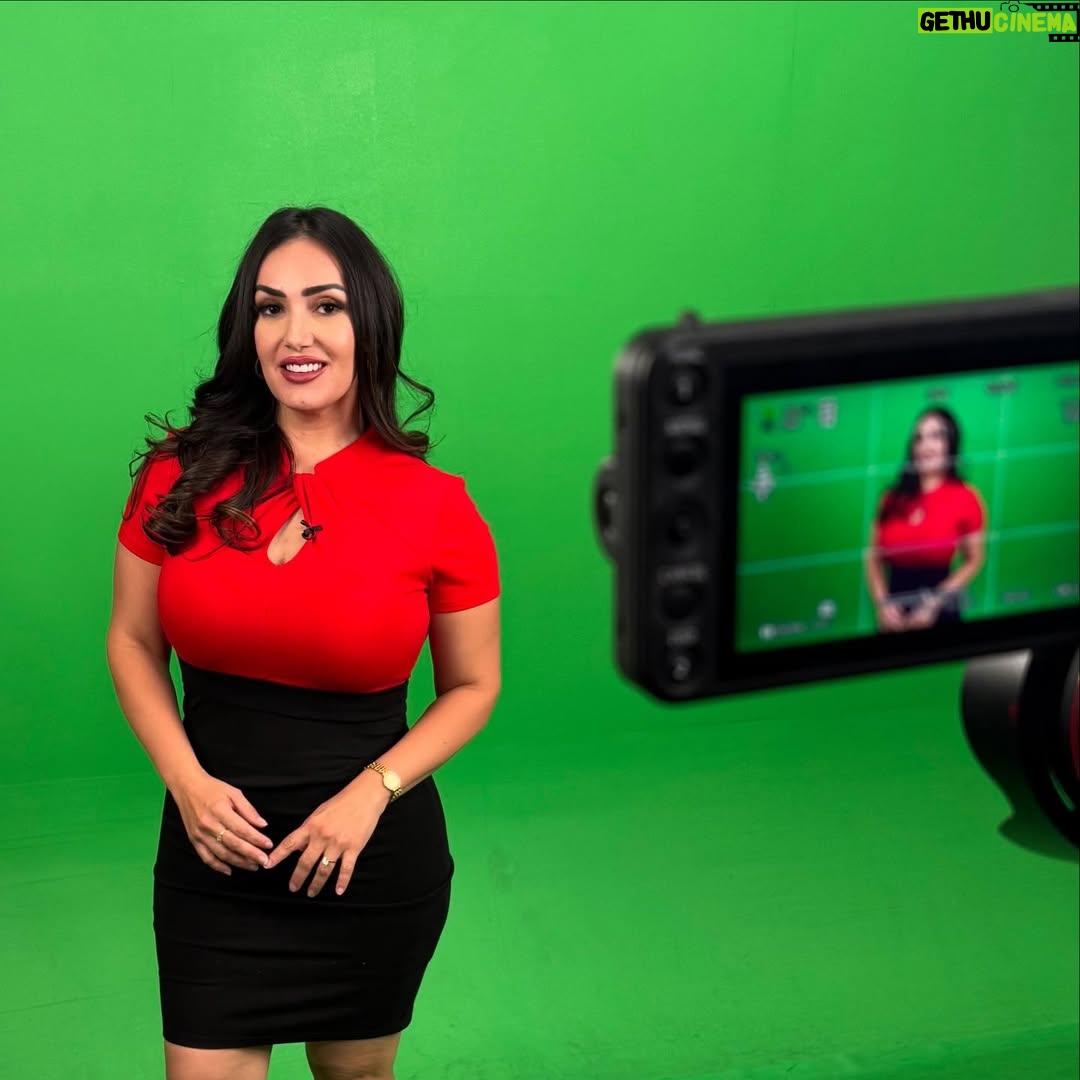 Monica Garcia - 2.4K Likes - Thatās a wrap. One week in on my new dayside shift. Solo anchoring 4pm and 6:30pm with Sean. Love spending more time with the fam at night.
