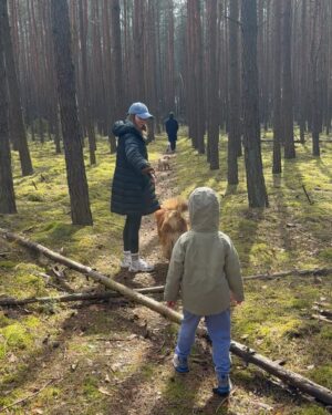 Monika Mrozowska Instagram - Kwiecień 🌱❄️ Trochę zimy. Trochę lata.