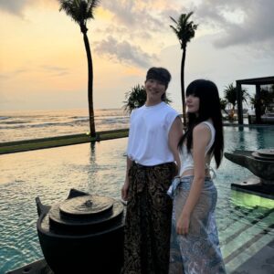 Moon Ji-in Instagram - 발리 짱구라는것만으로도 좋은데
 숙소가 이러면 진짜. 난리납니다🥴💜🤦💕
2월발리 우기인데 비두 거의 안오고 덜덥고 추천이에요🥰
.
.
.
@regentbalicanggu
@hotelntour
@honeymoonresort
#2월#발리여행#짱구
#리젠트#호텔엔투어