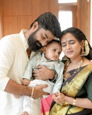 Moulya Instagram - 🧿🧿🧿🧿🧿🧿🧿🧿🧿🧿
@pratheekpro
Click 
@rithi__photography 
Jewels 
@velvetboxby 
Blouse 
@the._.house_of_fashion