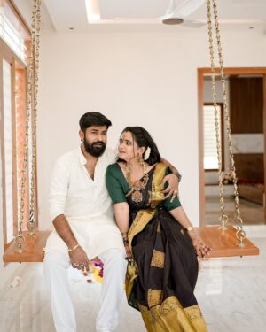 Moulya Instagram - 🧿🧿🧿🧿🧿🧿🧿🧿🧿🧿
@pratheekpro
Click 
@rithi__photography 
Jewels 
@velvetboxby 
Blouse 
@the._.house_of_fashion