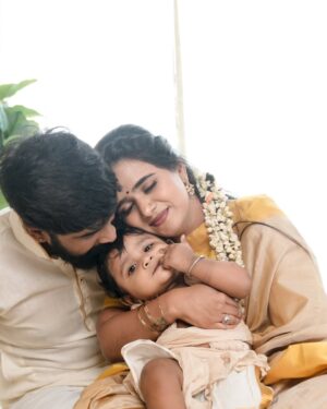 Moulya Instagram - ಹೊಸ ಪುಟ, ಹೊಸ ಕಥೆ Hello ಯುಗಾದಿ !🧿
@pratheekpro 
@aanavganesh 

Pc @rithi__photography 
Mua and hair @hairartistry_by_madhukeerthi_ 
@makeoverwithmadhukeerthi 
Saree @bangaloresareehouse 
Jewels @gemsulove