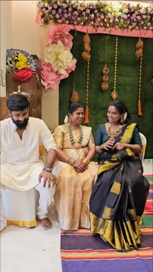 Moulya Instagram - Yen madana 🙄👍
@pratheekpro 
@madhu_mathi_29