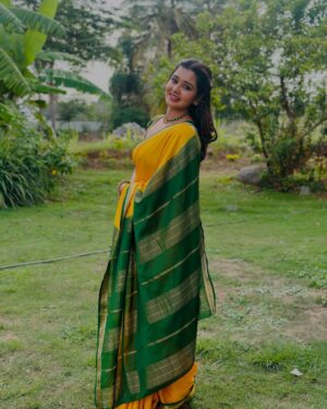 Mouna Guddemane Instagram - ❤️❤️
Saree: @srscollectionss 
Jewellery: @adya_jewellery_ 
#mouna #mouna_guddemane #charu #ramachari #kannada #saree #fyp #instagram #instagood